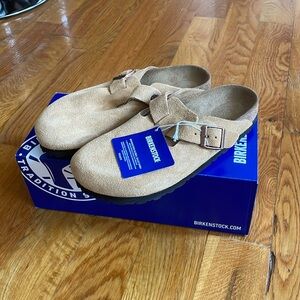 NWT - Birkenstock Boston Suede - Size 38 Medium/Narrow